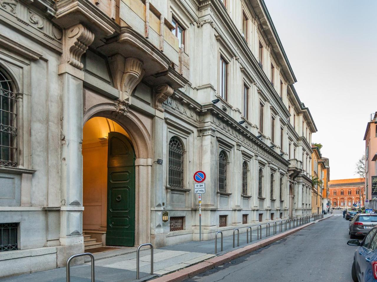 Easyhomes-Duomo Suites & Apartments Milano Exterior foto